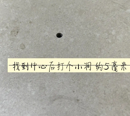 诸城瓷砖空鼓维修公司专业解答在瓷砖铺贴过程中，如果砂料搅拌不均匀，将会带来以下问题